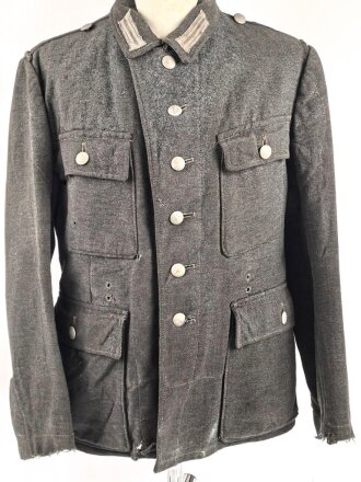 Heer, Feldbluse für Mannschaften Modell 1943. Stark getragenes Stück, die Kragenspiegel original vernäht