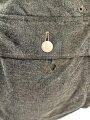 Heer, Feldbluse für Mannschaften Modell 1943. Stark getragenes Stück, die Kragenspiegel original vernäht