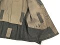 Heer, Feldbluse für Mannschaften Modell 1943. Stark getragenes Stück, die Kragenspiegel original vernäht