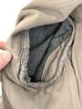 Heer, Feldbluse für Mannschaften Modell 1943. Stark getragenes Stück, die Kragenspiegel original vernäht