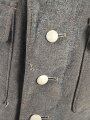 Heer, Feldbluse für Mannschaften Modell 1943. Stark getragenes Stück, die Kragenspiegel original vernäht