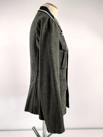 Heer, Feldbluse für Mannschaften Modell 1936. Getragenes Stück, die Effekten höchstwahrscheinlich original vernäht.