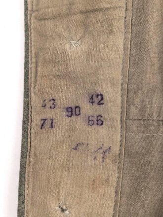 Heer, Feldbluse für Mannschaften Modell 1936. Getragenes Stück, die Effekten höchstwahrscheinlich original vernäht.