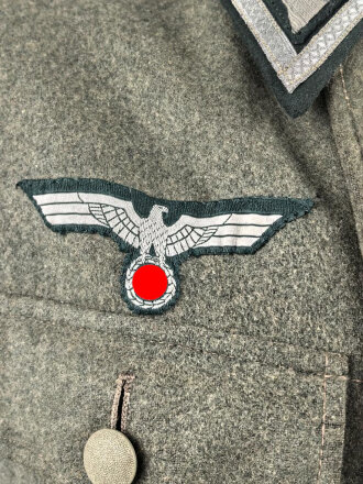 Heer, Feldbluse für Mannschaften Modell 1936. Getragenes Stück, die Effekten höchstwahrscheinlich original vernäht.