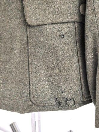 Heer, Feldbluse für Mannschaften Modell 1936. Getragenes Stück, die Effekten höchstwahrscheinlich original vernäht.