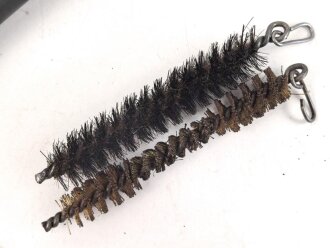RG 34, Reinigungsgerät 34  für Kaliber 22 Wehrsportkarabiner. Hersteller G.Appel, späte Kette aus Zink, Luftwaffenblauer Originallack