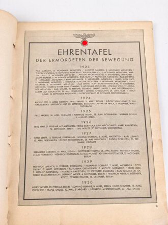 "Geschichte der SA" Großformatiges Bilderbuch mit 127 Seiten, ein Bildnis des Stabchef lose innliegend. Maße 26 x 36cm