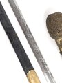 Bayern, Degen für Staatsbeamte. Ausführung ab 1886 mit Krone statt Monogramm. Lieferant Christian Block München. Saubere Klinge mit beidseitiger Ätzung " In treue Fest" Der obere Scheidenbeschlag ist beweglich .