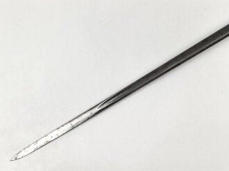 Bayern, Degen für Staatsbeamte. Ausführung mit gekröntem Monogramm " M "  . Die Klinge allem Anschein nach älter, das Griffmonogramm bei Herrscherwechsel getauscht. Guter Gesamtzustand, die Scheide fehlt