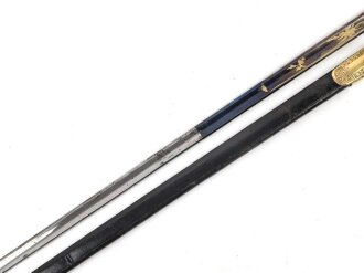 Bayern, Degen für Staatsbeamte. Ausführung mit gekröntem Monogramm " M " für König Maximilian II. (1848-1864) . Die Klinge beidseitig gebläut, leicht verputzt. Hersteller "R.Knecht in Solingen "