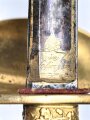 Bayern, Degen für Staatsbeamte. Ausführung mit gekröntem Monogramm " M " für König Maximilian II. (1848-1864) . Die Klinge beidseitig gebläut, leicht verputzt. Hersteller "R.Knecht in Solingen "