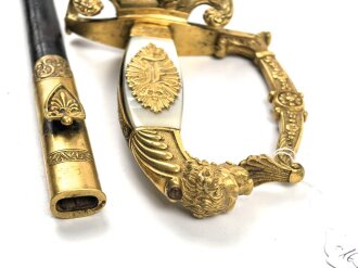 Bayern, Degen für Staatsbeamte. Ausführung mit gekröntem Monogramm " L "  . Die Klinge beidseitig gebläut, leicht verputzt. Lieferant Jos, Reif München. Guter Gesamtzustand