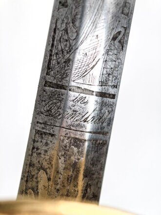 Bayern, Degen für Beamte oder Kammerherren. Ausführung mit gekröntem Monogramm " L "  . Die Klinge beidseitig ziseliert, zum Teil verputzt. Lieferant "Schorlemmer in Darmstadt" Scheide fehlt