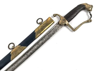 Bayern, Infanterie Offizier Säbel Modell 1836 . Beidseitig geäzte Klinge, ungereinigt. Das Griffstück mit leichtem Spiel, die Scheide nachlackiert, sonst guter Gesamtzustand.