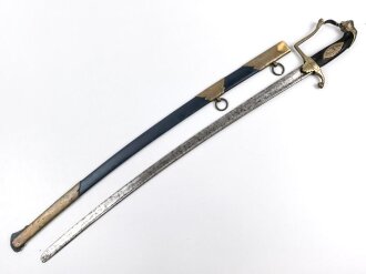 Bayern, Infanterie Offizier Säbel Modell 1836 . Beidseitig geäzte Klinge, ungereinigt. Das Griffstück mit leichtem Spiel, die Scheide nachlackiert, sonst guter Gesamtzustand.