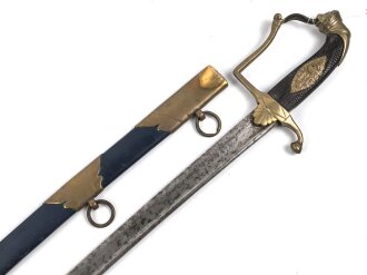 Bayern, Infanterie Offizier Säbel Modell 1836 . Beidseitig geäzte Klinge, ungereinigt. Das Griffstück mit leichtem Spiel, die Scheide nachlackiert, sonst guter Gesamtzustand.