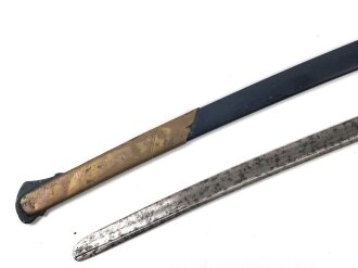 Bayern, Infanterie Offizier Säbel Modell 1836 . Beidseitig geäzte Klinge, ungereinigt. Das Griffstück mit leichtem Spiel, die Scheide nachlackiert, sonst guter Gesamtzustand.