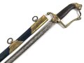 Bayern, Infanterie Offizier Säbel Modell 1836 . Beidseitig geäzte Klinge, ungereinigt. Das Griffstück mit leichtem Spiel, die Scheide nachlackiert, sonst guter Gesamtzustand.