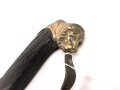 Bayern, Infanterie Offizier Säbel Modell 1836 . Beidseitig geäzte Klinge, ungereinigt. Das Griffstück mit leichtem Spiel, die Scheide nachlackiert, sonst guter Gesamtzustand.