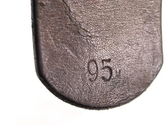 Koppelriemen für Mannschaften des Heeres. Späte Ausführung, mit Reichsbetriebsnummer. Gesamtlänge 96cm