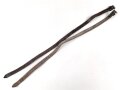 Österreich, zwei Packriemen / Mantelriemen. Länge je etwa 72cm