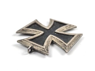 Eisernes Kreuz 2. Klasse 1939, Eisenkern vollständig geschwärzt, Bandring fehlt