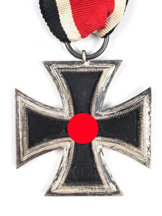 Eisernes Kreuz 2. Klasse 1939, Eisenkern vollständig geschwärzt, am Band