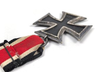 Eisernes Kreuz 2. Klasse 1939, Eisenkern leicht korrodiert, am Band