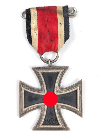 Eisernes Kreuz 2. Klasse 1939, Eisenkern vollständig geschwärzt, am Band