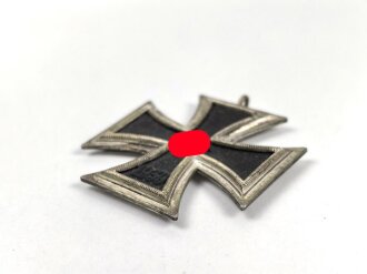 Eisernes Kreuz 2. Klasse 1939, Eisenkern vollständig geschwärzt, Bandring fehlt , sehr guter Zustand