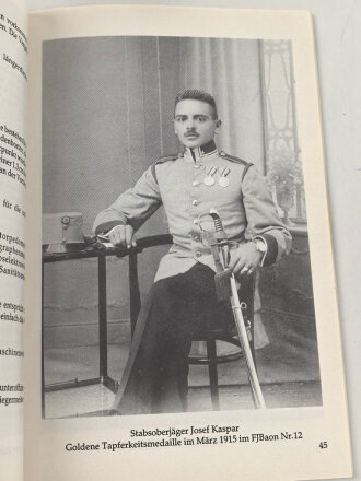"Die Rang- und Distinktionsabzeichen in der k.u.k. Armee" Militärhistorische Themenreihe Band 1, 130 Seiten, DIN A5
