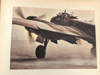 "Fliegende Front" datiert 1942, 118 Seiten, unter DIN A4