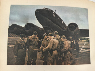 "Fliegende Front" datiert 1942, 118 Seiten, unter DIN A4