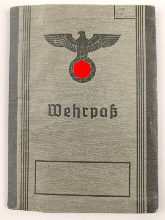 Wehrpaß, ausgestellt 1940, darüber hinaus keine Einträge