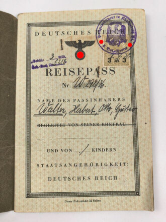 Deutsches Reich , Reisepass eines kaufmännischen Angestellten aus Königsberg, datiert 1936