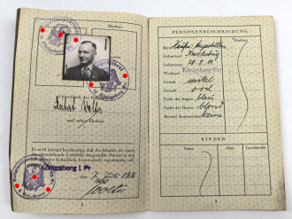 Deutsches Reich , Reisepass eines kaufmännischen Angestellten aus Königsberg, datiert 1936