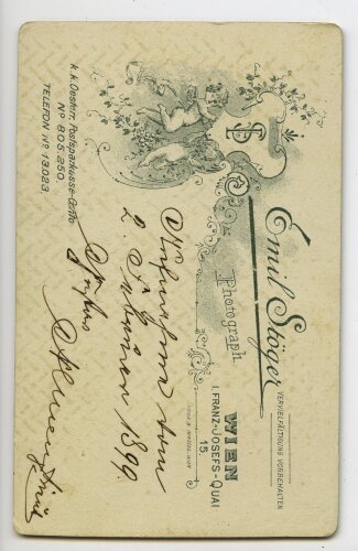 k.u.k. Österreich Ungarn, Hartkartonbild etwa 6,5 x 10,5 cm eines Fotostudios aus Wien