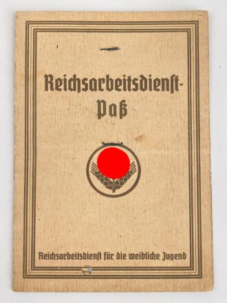 Reichsarbeitsdienstpaß und Briefe einer Angehörigen aus Hessen