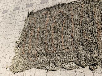 Tarnnetz Wehrmacht ca. 3 x3 Meter, mit Spannleinen und Transportbeutel. Für Fahrzeuge, Geschütze und Unterstände. Selten