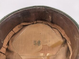 Reichswehr / frühe Wehrmacht, Schirmmütze für einen Offizier der Infanterie. Gestragenes Stück, Kopfgrösse 56