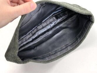Heer, Schiffchen für einen Unteroffizier in sehr gutem Zustand. Die Effekten original vernäht, Kopfgrösse gemessen 58