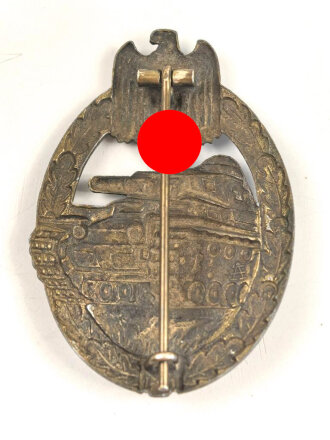 Panzerkampfabzeichen in bronze. Hohl geprägt, Hersteller "A" für Assmann