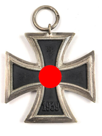 Eisernes Kreuz 2. Klasse 1939 mit Hersteller 93 im Bandring für " Richard Simm & Söhne, Gablonz " / Hakenkreuz mit voller Schwärzung