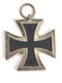 Eisernes Kreuz 2. Klasse 1939 mit Hersteller 93 im Bandring für " Richard Simm & Söhne, Gablonz " / Hakenkreuz mit voller Schwärzung
