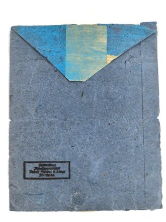 Eisernes Kreuz 2. Klasse 1939 , kein Hersteller im Bandring , aber  Hersteller 100  "  Rudolf Wächtler & Lange, Mittweida" zuzuordnen. Hakenkreuz mit voller Schwärzung , Band und desolate Tüte beiliegend
