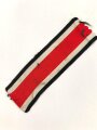 Eisernes Kreuz 2. Klasse 1939 , kein Hersteller im Bandring , aber  Hersteller 100  "  Rudolf Wächtler & Lange, Mittweida" zuzuordnen. Hakenkreuz mit voller Schwärzung , Band und desolate Tüte beiliegend