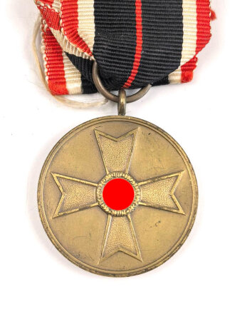 Kriegsverdienstmedaille 1939 an langem Band