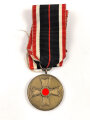 Kriegsverdienstmedaille 1939 an langem Band