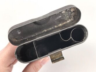 Reinigungsgerät 34 der Wehrmacht. Leerer Behälter, ohne Herstellerbezeichnung