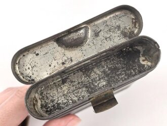 Reinigungsgerät 34 der Wehrmacht. Leerer Behälter, ohne Herstellerbezeichnung